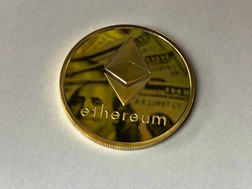 Ethereum kopen op het Ideal handelsplatform - digitale assetuitwisseling voor veilige cryptocurrency transacties